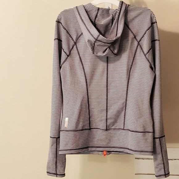 Zella Lightweight Zipper Hooded Jacket - Picture 2 of 6